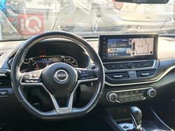 نيسان ألتيما